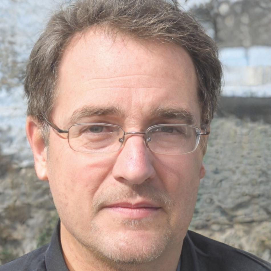 Portrait de Damien Rousseau, Expert en gestion patrimoniale